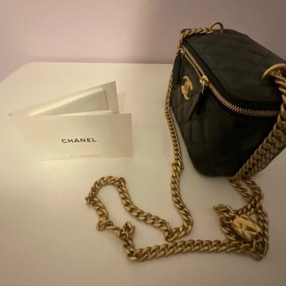Chanel Lambskin Quilted Small Pillow Crush Vanity Case With Chain Black - Picture 2 of 9